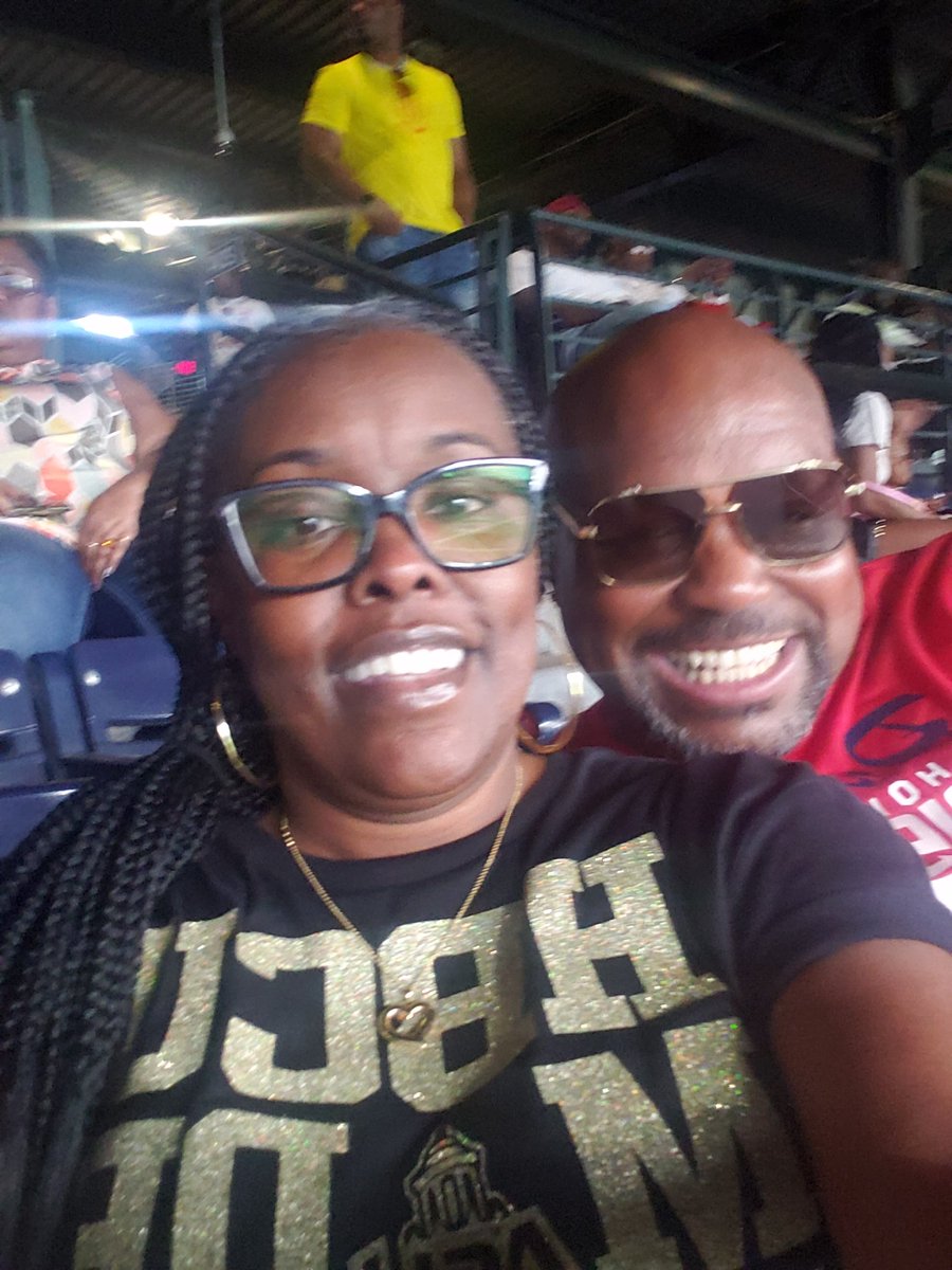 PamelaRGaddis2's tweet photo. Our weekend in the A. ASU vs HU #MaxwellStrong❤🥰❤ #HesWithMe😍😂 https://t.co/gEe4yvCFQM