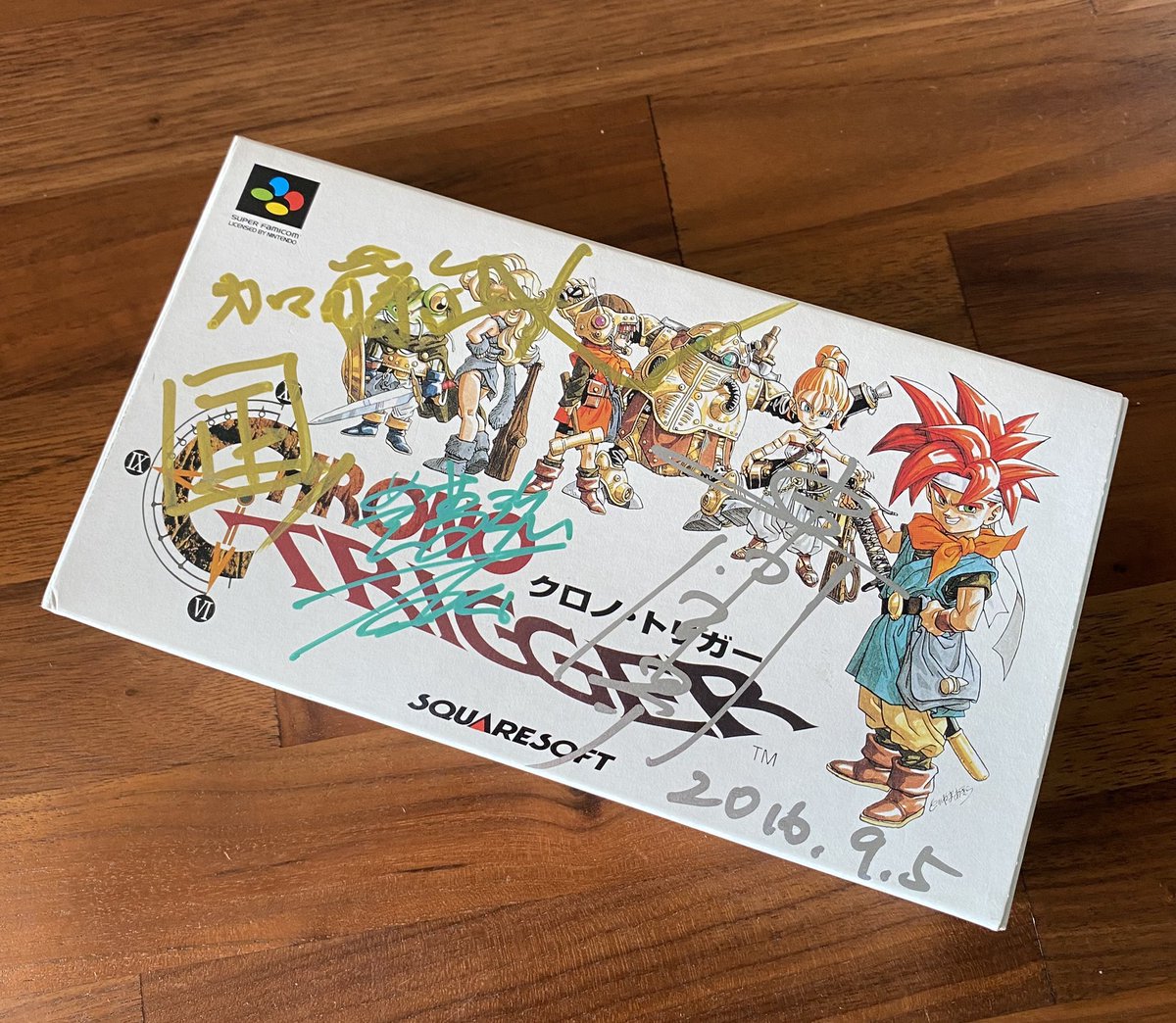 私の宝物紹介その① 憧れのクリエイターたちにサインもらうために