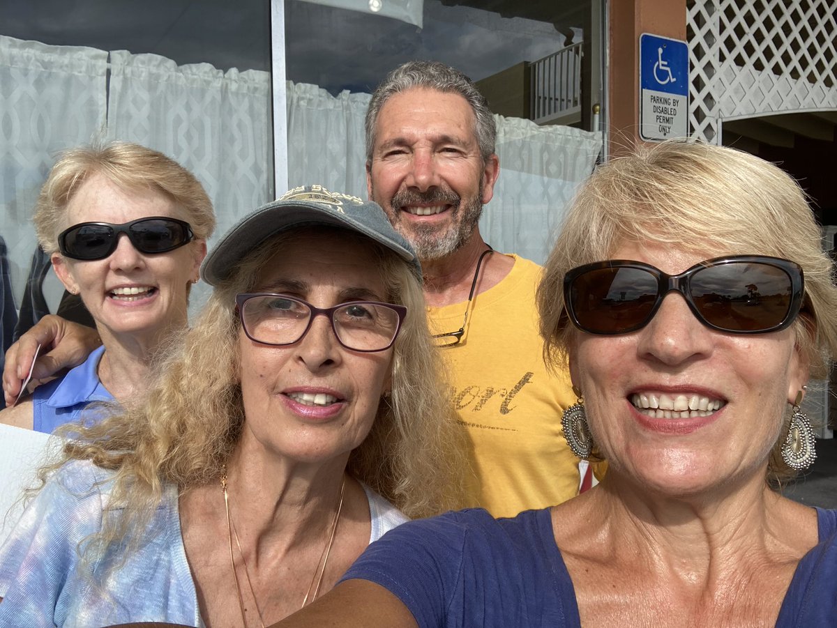 AndreaDoriaKale's tweet photo. #UnityWeekend #BlueShift #Florida #DemocratsDeliver https://t.co/irnNlY3uk6