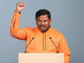 PravinG10742068's tweet photo. #justice_4_rajasingh
Hindu lion T. Rajshring is being tried under a conspiracy, we all Hindus strongly condemn it. https://t.co/FDMEilnAOA