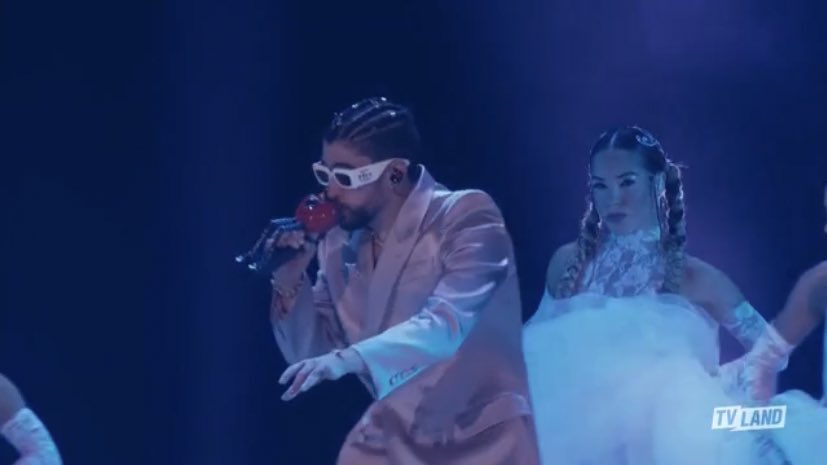 PopBase's tweet photo. Bad Bunny delivers an outstanding #VMAs performance of ‘Titi Me Preguntó’ from Yankee Stadium. https://t.co/lMEKsMh0hg