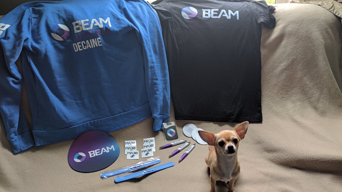 DecaineVille's tweet photo. @EthanRothamel Heck, I still have all this and Phoebe too! 🤣👍 https://t.co/mFIg80xcaz