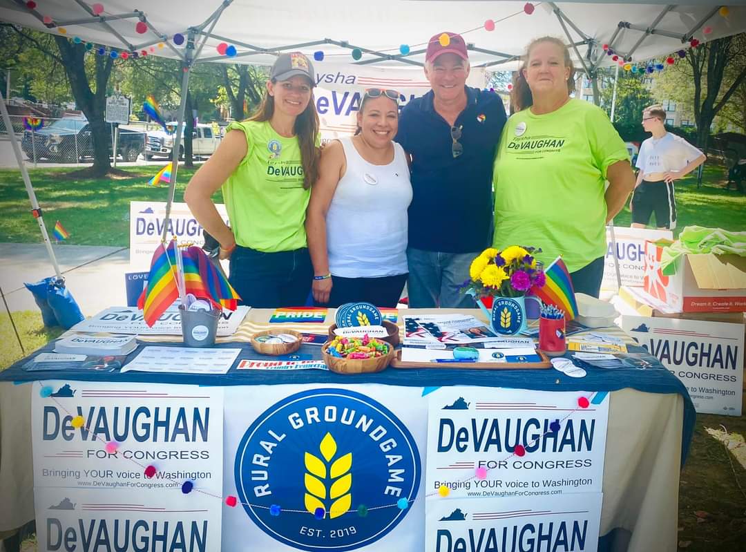 DeV4Congress's tweet photo. #TriPride was a historic day for #SWVA! Being an ally of the LGBTQ+ community &amp; being able to spend the day at such a monumental event was a true honor. Love is love &amp; we in SWVA embrace everyone who lives here, loves here and visits here! @RuralGroundGame #virginiaisforlovers https://t.co/HR5ifjpkFj