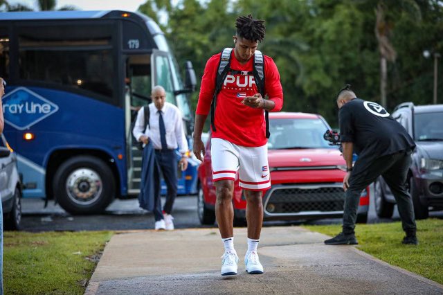 AlfonsoPlummer9's tweet photo. I dreamed, prayed and worked so hard for this opportunity. It finally became true. Every tear, sacrifice, disdain, fall and decision were worth it. Today, I can say that I represent my country with pride 🇵🇷. This is just the beginning of a great basketball career. Let’s get it 🏁 https://t.co/g4rmgxMjuZ