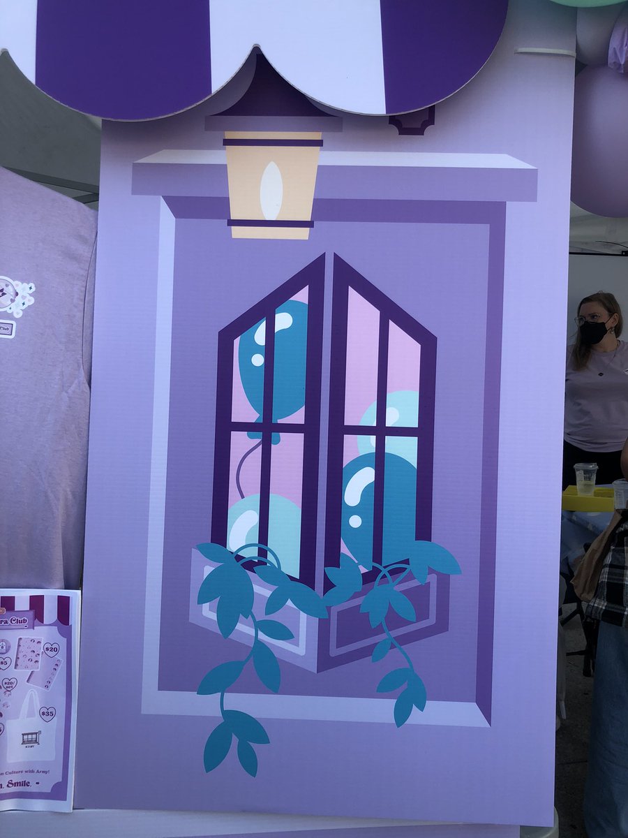 riseofducktan's tweet photo. #namgi sold out before I even made it πππ but lovely set up at the BTS stall look for the BORA! ππ @ArmyDay_TO #TorontoBoraClub #Tokofest #TKF22 https://t.co/GK8RuI8qsZ