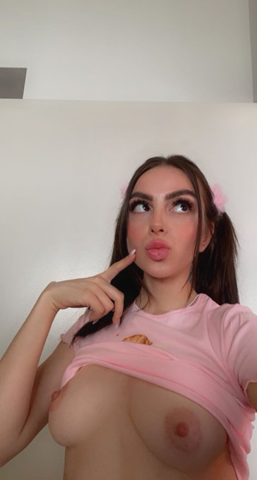 🗓 TITTY TUESDAY 🗓   Celebrate by *embracing* someone you love! 🤗💕 https://t.co/7ITLG3v1lp<a href="/tag/mvsales"class="tags"><span>#mvsales</span></a>