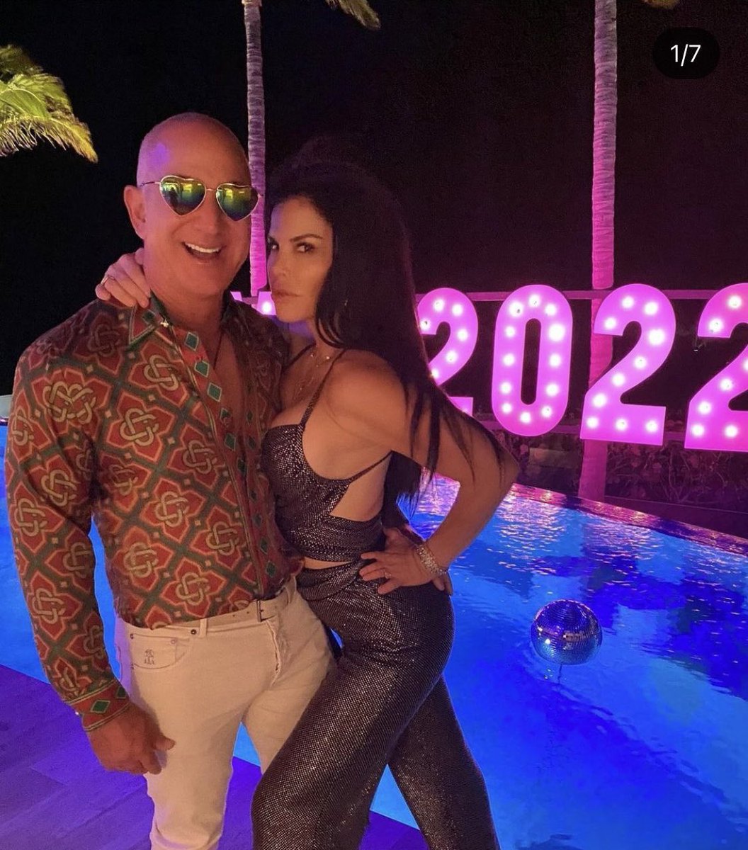 LilMoonLambo's tweet photo. Crypto in 2021 vs Crypto in 2022 https://t.co/7QPL4smEnM