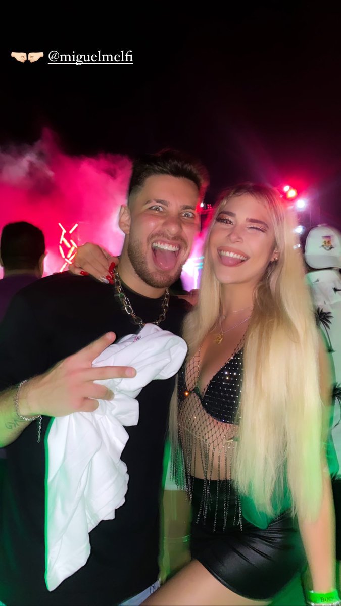 JeniferSols2's tweet photo. DEFINITIVAMENTE DE AQUI SOY😍❤
LOS AMO CARAJOOOO🇵🇦⚡🔝
Eshossss Bebesss👑 
Ahahahahahahah Gritandoo bien duroo..💥 @elcuaracom https://t.co/cINFiLBTBE