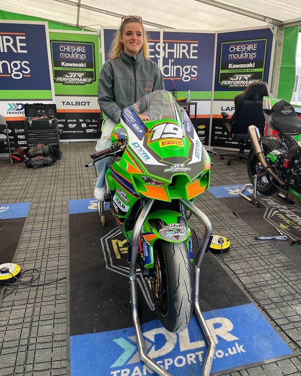 Talbot19Joe's tweet photo. Jodie from @GroupJorvik , one of our main sponsors, came to say Hi &amp; support us this weekend  😉@CadwellPark , it was really good  to meet her .. 💯  Thanks Jodie and all at Jorvik #jorvikdesigngroup #sponsorshoutout❗️📣 #joetalbot19racing https://t.co/eHa7q9TKne