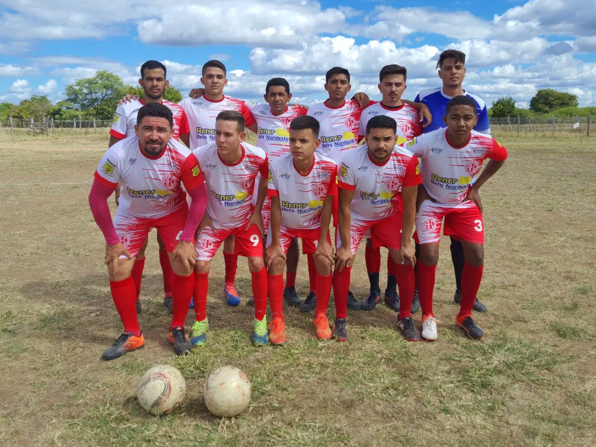 DaCanafistula's tweet image. Hoje recebemos a boa equipe do Internacional do Barro Alto.

Resultados:
3° Quadro.
América 1 x 0 Internacional
⚽ Gilvan

2° Quadro.
América 1 x 0 Internacional
⚽ João
 
1° Quadro.
América 0 x 1 Internacional

📸 Agência América 

#AMÉxINT
#VamosAmérica