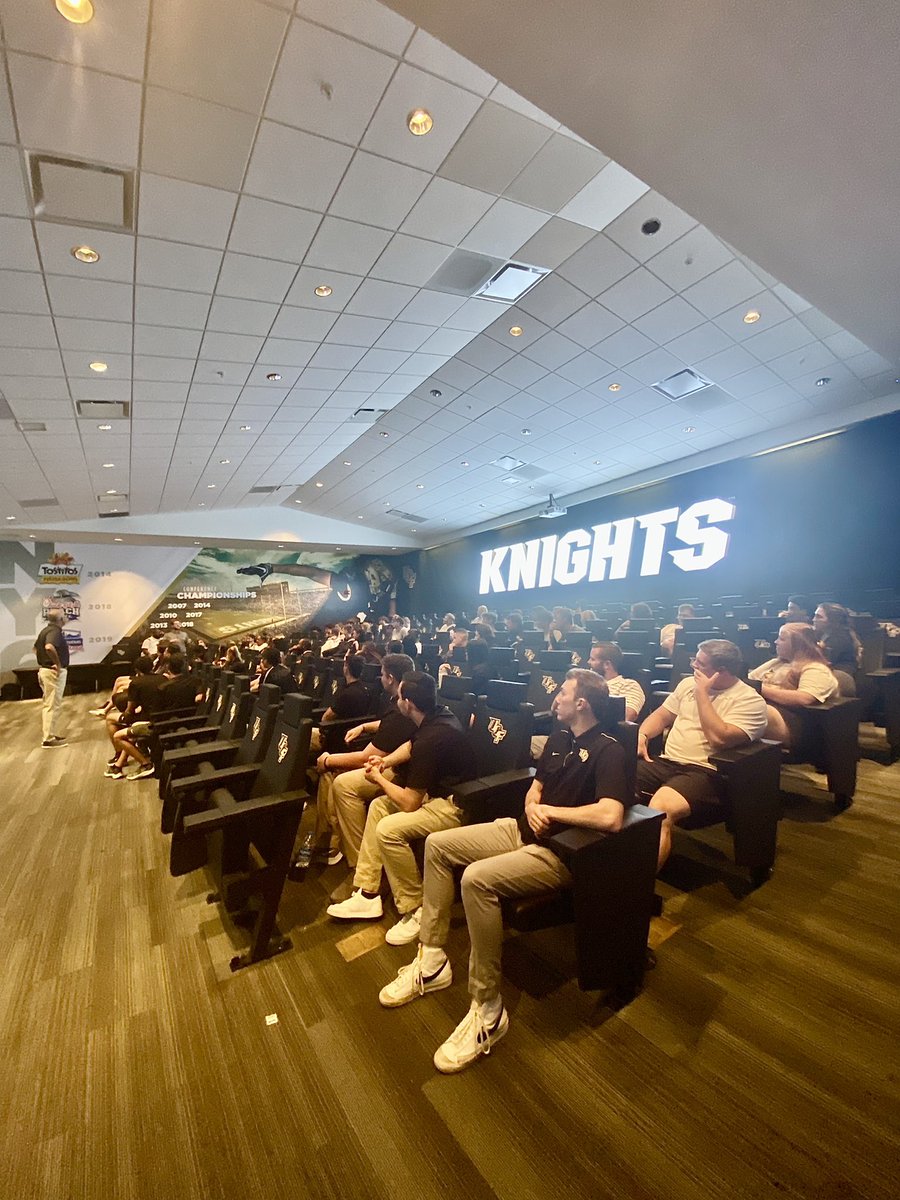 Programs across CFB can’t run without student workers; they don’t get NEAR enough credit. Great to get our students/grad students from @UCF_SportsMed @UCF_Equipment, @ucf_video @UCF_Recruiting & @UCF_Nutrition together. Thanks for all y’all do for @UCF_Football! About that time!!