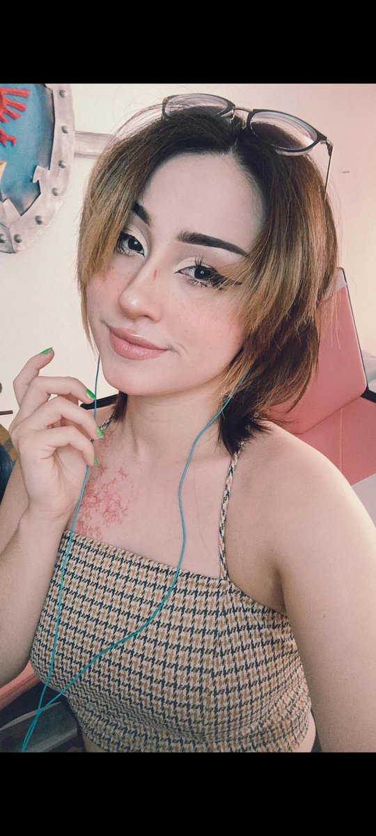 Estoy en vivo en:
🌻twitch.tv/linvaam
Jugando chicos que caen YA!
#stream #streamer #TwitchStreamers #twitch #games #videogames #FallGuys #nintendo #NintendoSwitch