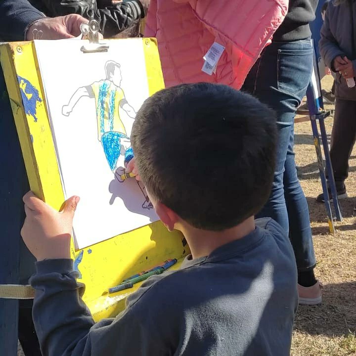 CARCSocial's tweet photo. ¡Más de 300 canallitas en Roldán! 🇺🇦

Hoy participamos del festejo del #DíadelaNiñez de la Municipalidad de Roldán. Llevamos inflables canallas, juegos y regalos junto a la Filial de Roldán. https://t.co/wN9KaefcNt