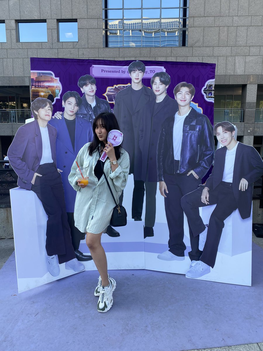 minjenni___'s tweet photo. Saw my babies today #TorontoBoraClub #Tokofest #TKF22 @ArmyDay_TO https://t.co/w3smDtPv2X