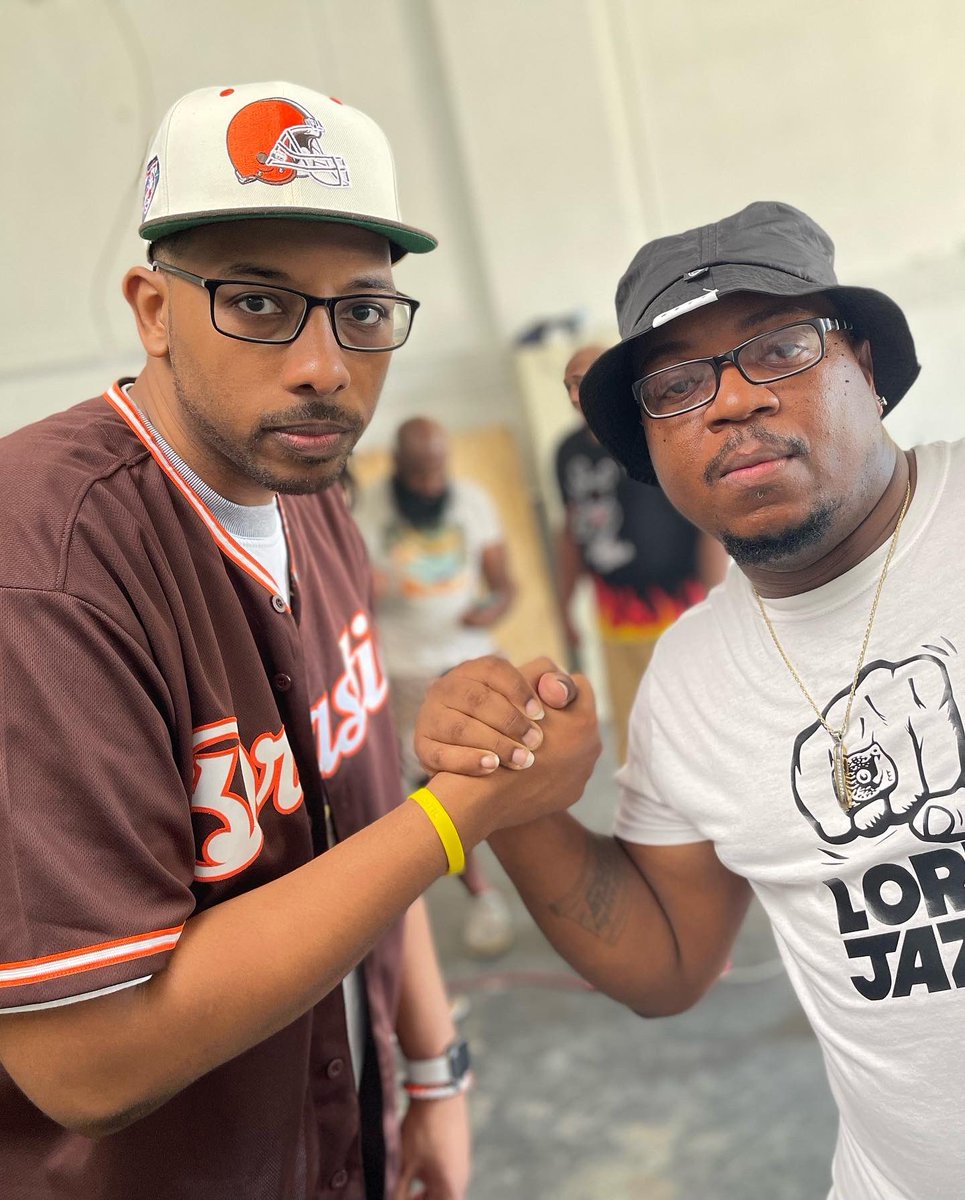 DRASTIC216's tweet photo. #WeHIPHOP #VideoShoot #ThePlainDealer2 is out now!!! Purchase that!!! https://t.co/pScu6NpZoT #CLE #NewJersey #LOTUG #RealRap #Culture #LegacyIsKey https://t.co/8JouJsOIPr