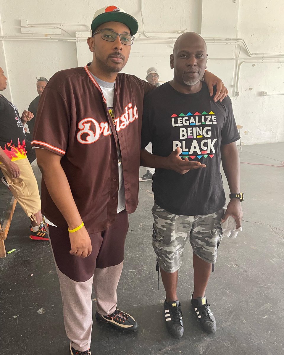DRASTIC216's tweet photo. #WeHIPHOP #VideoShoot #ThePlainDealer2 is out now!!! Purchase that!!! https://t.co/pScu6NpZoT #CLE #NewJersey #LOTUG #RealRap #Culture #LegacyIsKey https://t.co/8JouJsOIPr
