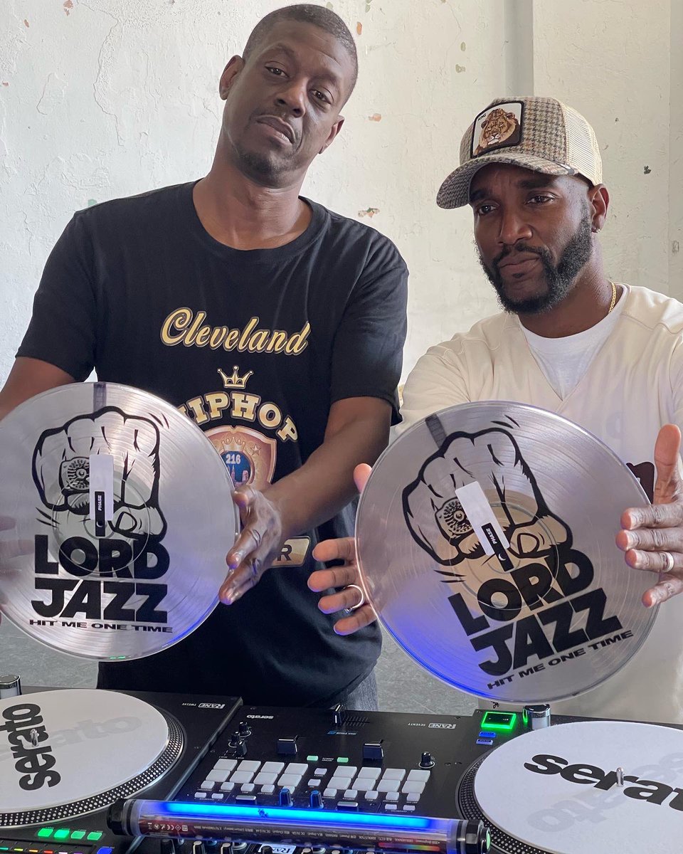 DRASTIC216's tweet photo. #WeHIPHOP #VideoShoot #ThePlainDealer2 is out now!!! Purchase that!!! https://t.co/pScu6NpZoT #CLE #NewJersey #LOTUG #RealRap #Culture #LegacyIsKey https://t.co/8JouJsOIPr