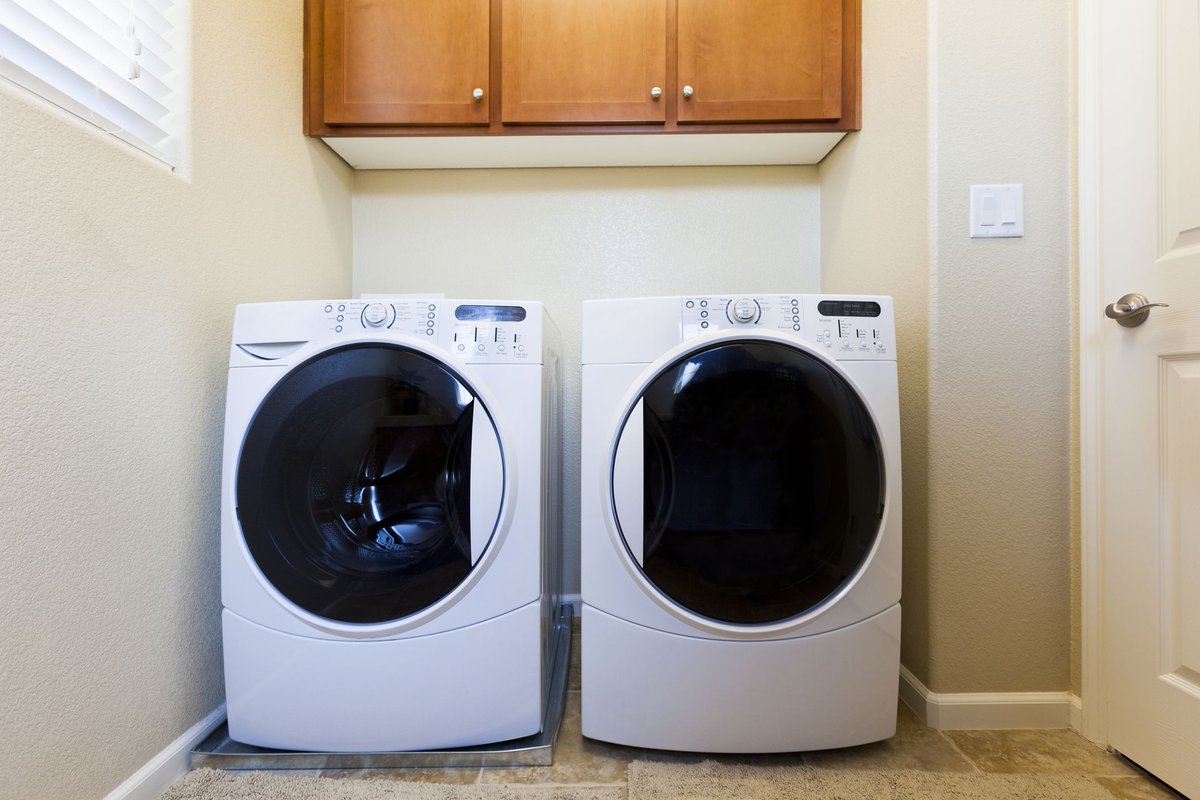 TawilShereen's tweet photo. Get your new washing machine up and running with the help of these tips. #DIYprojects #housegoals  https://t.co/mRtiLDPTkC https://t.co/5RCDbW1rvk