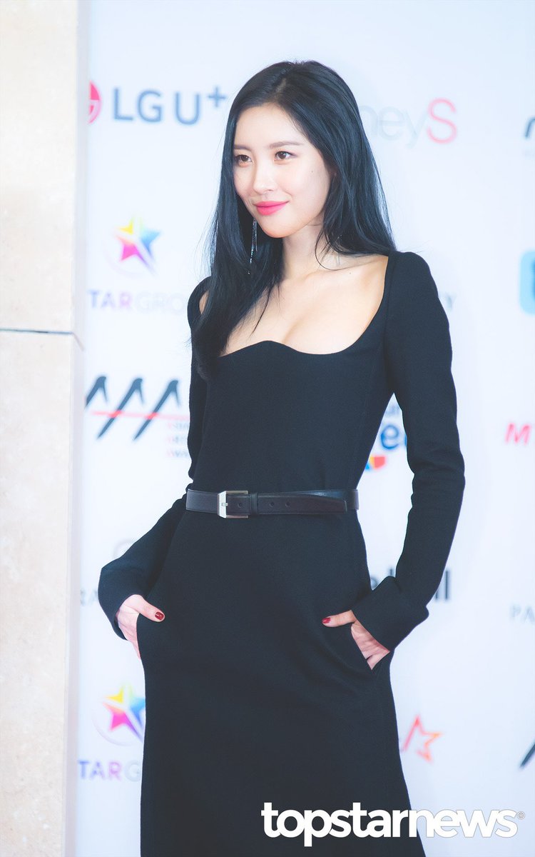 Mi black 🕸 widow interior salió hoy para hacerle compañía a la más bonita de las #𝑓airy𖤣𖥧𝕤o𝚕o! ✧˚ ༘ ⋆ Claro que solamente será a lo #𝙹ean𔘓𝚃ime porque todo tiene que salir de lo más bonito en tan preciosa noche, como ella se merece. Good luck, pretty one (ㅅ´ ˘ `)