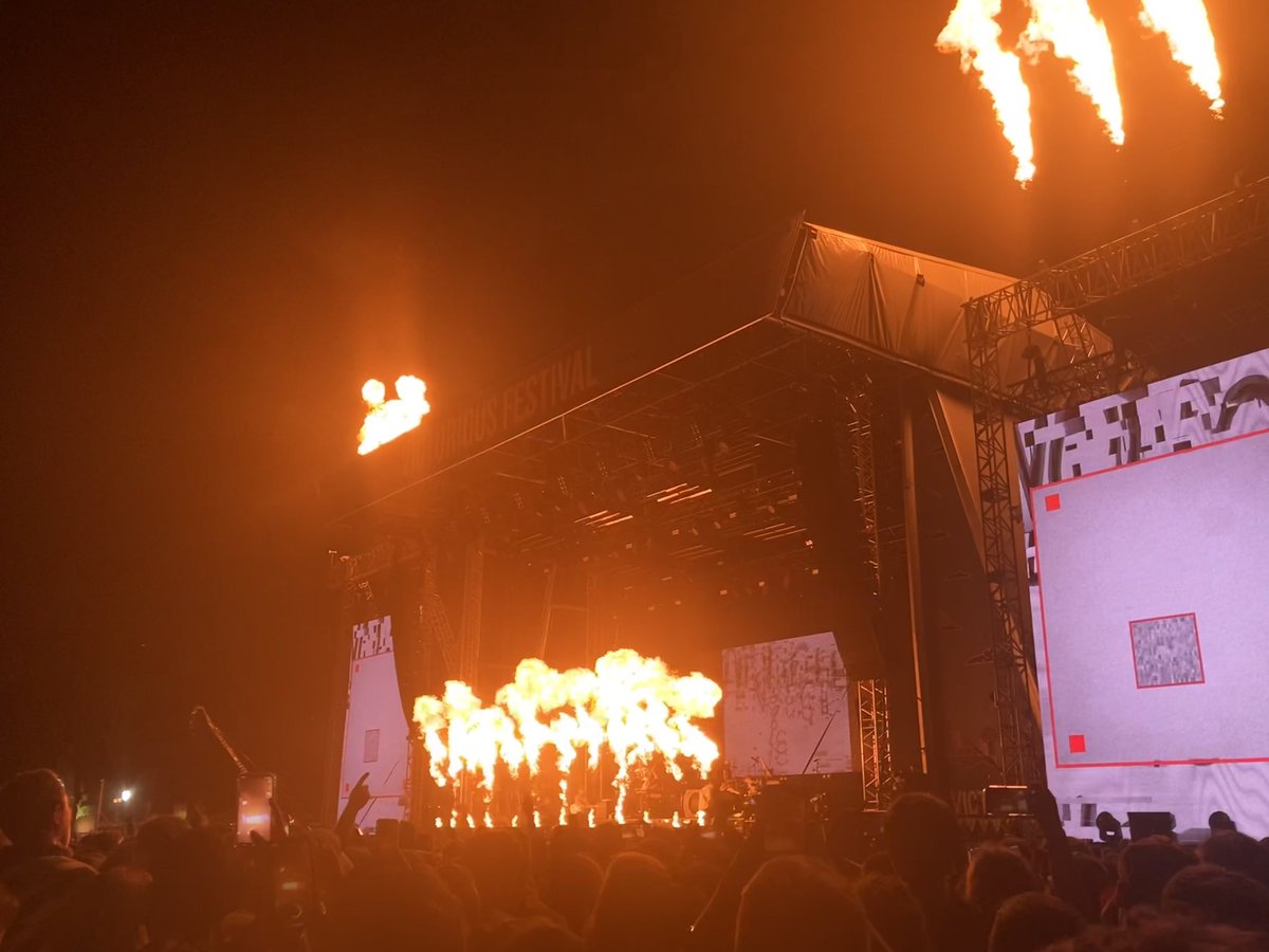 JossRoupell's tweet photo. Those on a Sam Fender bender had a night to remember @samfendermusic  @VictoriousFest @HighburyJournos https://t.co/ViDAgbMBsz
