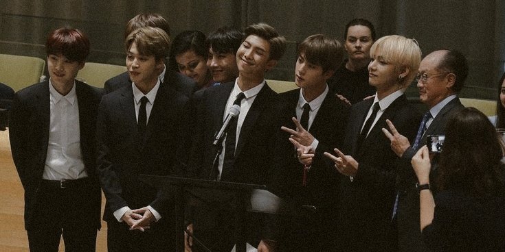 wangteaco's tweet photo. BTS GLOBAL DOMINATION ♡ https://t.co/KdbLFvoFRu