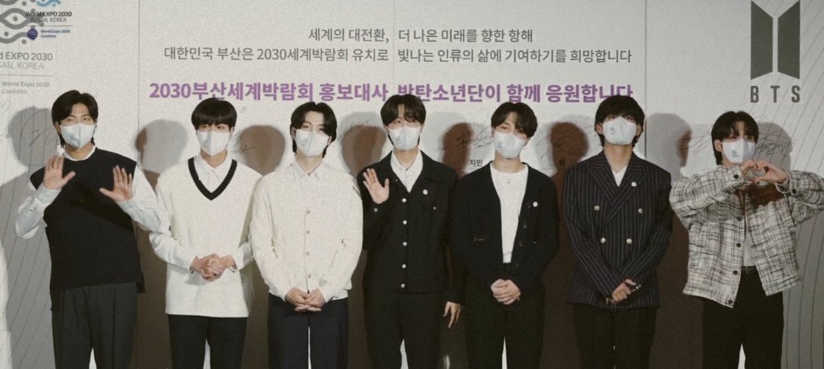 wangteaco's tweet photo. BTS GLOBAL DOMINATION ♡ https://t.co/KdbLFvoFRu