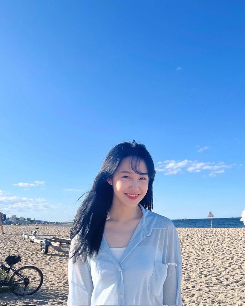 📸 28.08.22 — Sohee (eomsoheee__e) update on Instagram.

"💙"

#ICHILLIN #아이칠린 #SOHEE #소희 <a href="/ichillin_km/">ICHILLIN' OFFICIAL</a>