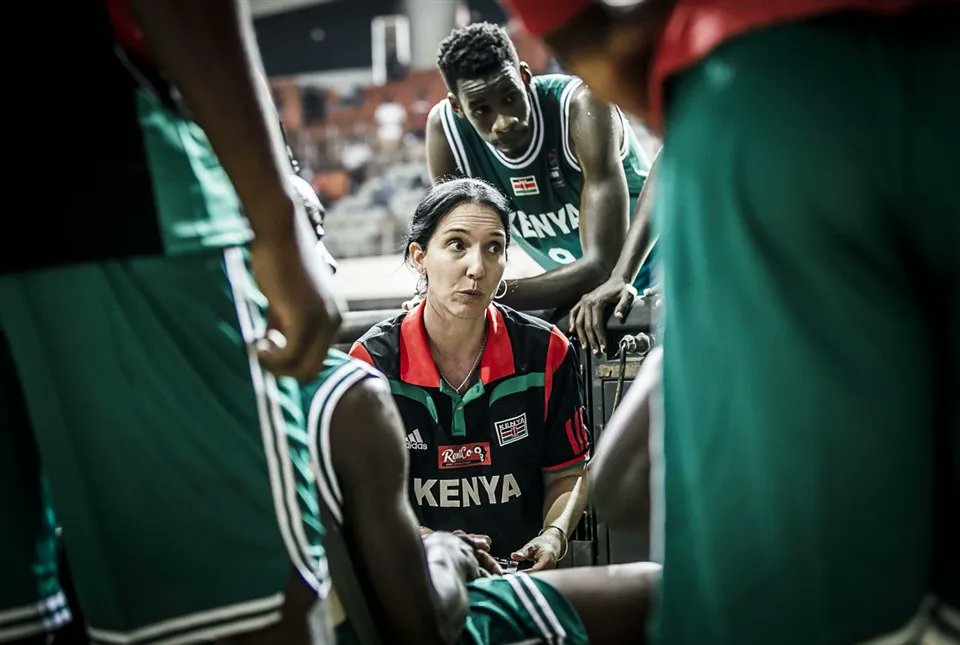 PickandRollAU's tweet photo. COACHING | Liz Mills' latest project continues to push through barriers that have long halted women in basketball coaching.
@wildes_hayley with the interview: https://t.co/kgA9cG750k
#AussieHoops #LizMills #Coaches #Basketball https://t.co/qR17O0Kvjs
