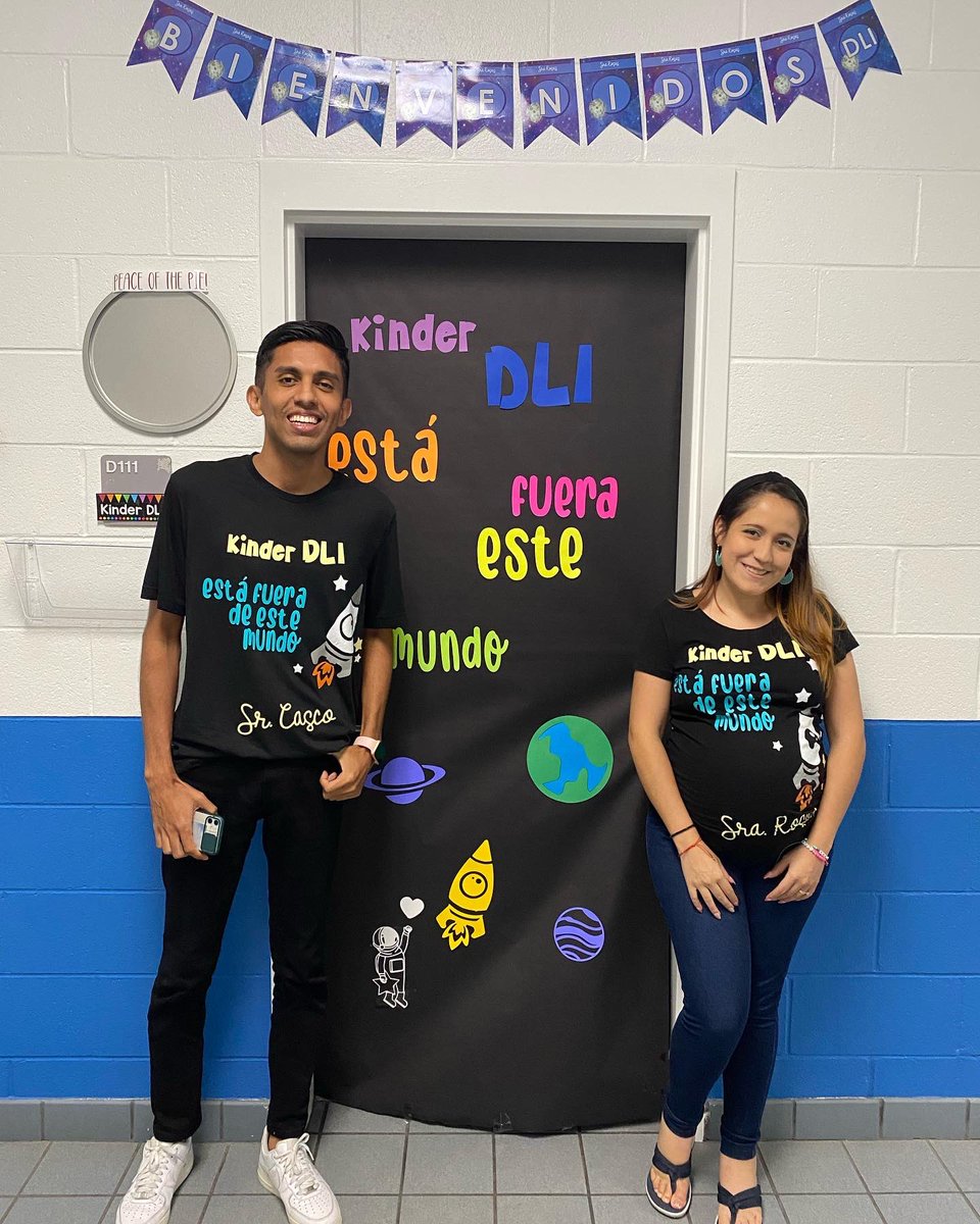 MsAliceRoses's tweet photo. We are ready for our first day of school 🇺🇸 2022-2023 @BethuelCasco @ms_xoshilthn @itrochezb @participate @Daretolearn_DCS FFES DLI team! https://t.co/9B3NfSO7Qt