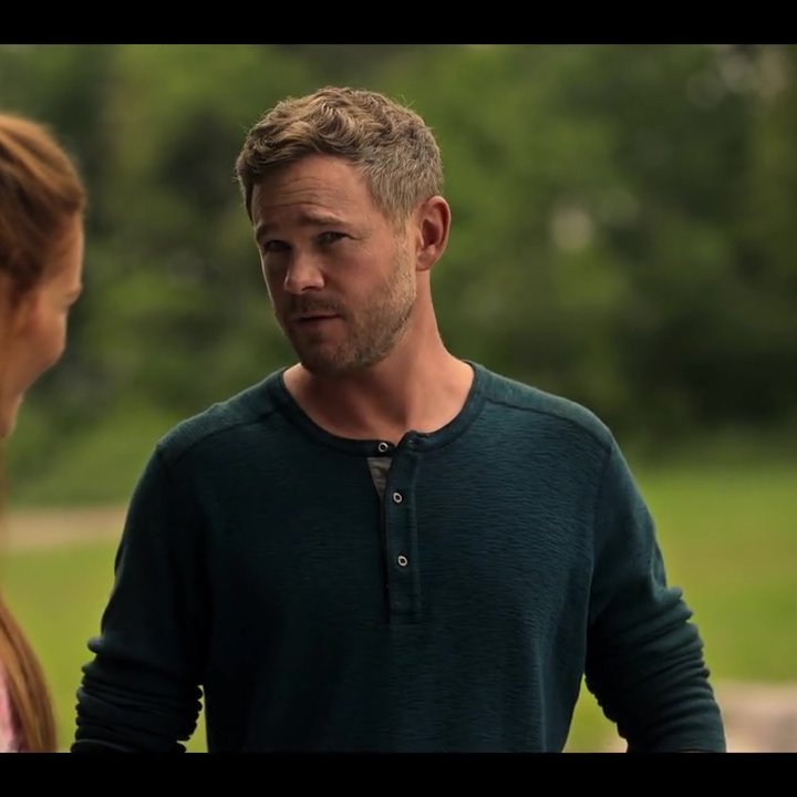 BestOfAAshmore's tweet photo. Aaron in the finale of Locke and Key called "Farewell" (S03E08). Aloha Uncle Duncan! It was nice meeting you!
#aaronashmore #LockeAndKey #LockeandKeySeason3 #lockeandkeynetflix https://t.co/GQZNpG5SaD