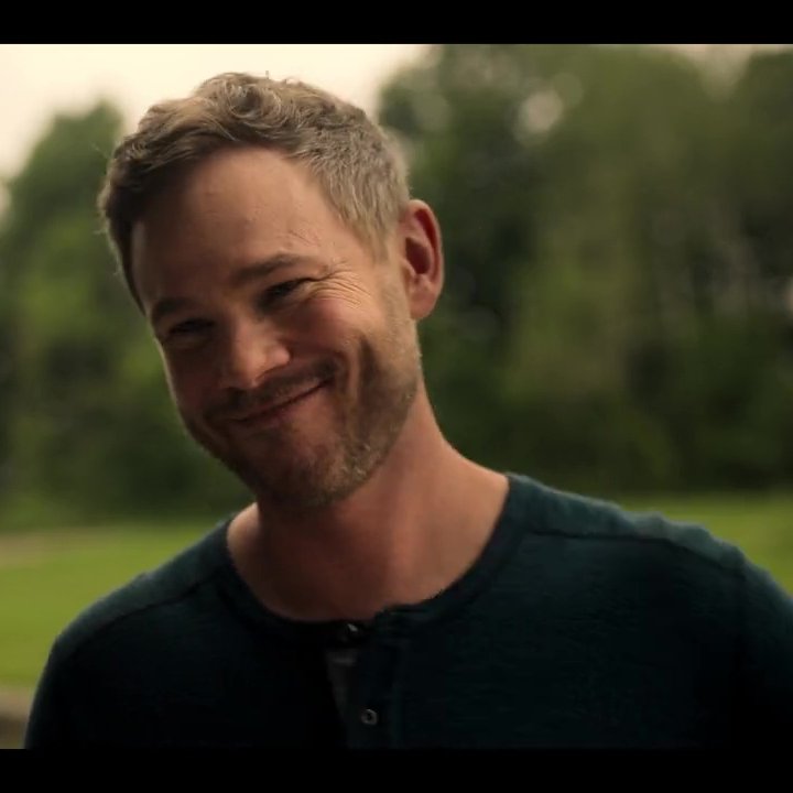 BestOfAAshmore's tweet photo. Aaron in the finale of Locke and Key called "Farewell" (S03E08). Aloha Uncle Duncan! It was nice meeting you!
#aaronashmore #LockeAndKey #LockeandKeySeason3 #lockeandkeynetflix https://t.co/GQZNpG5SaD