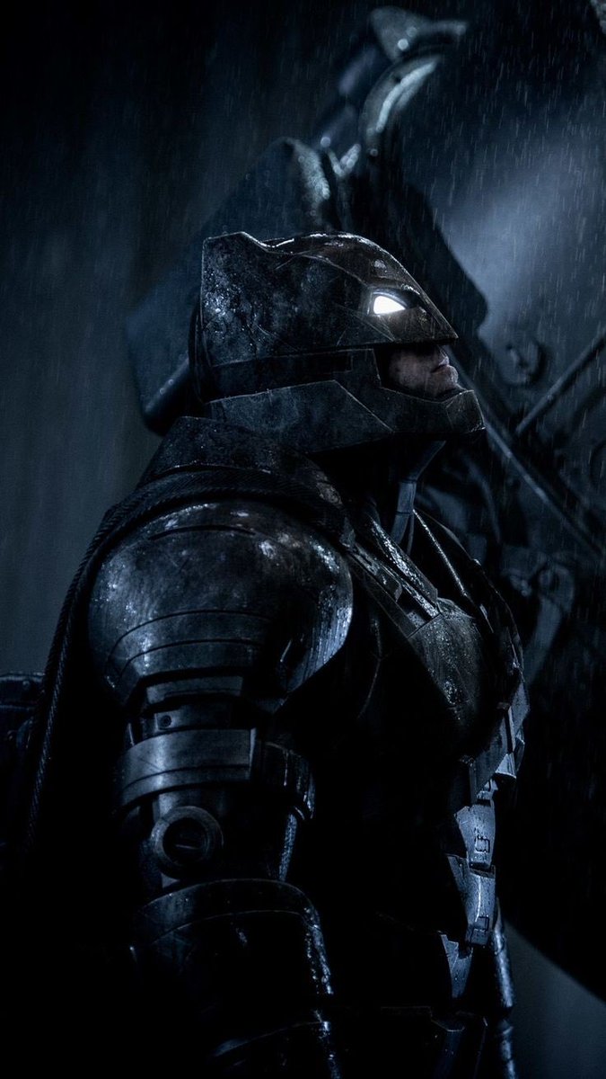 ThatBatNerd's tweet photo. 2023 is going to be lit 🔥 
#BatfleckIsBack https://t.co/KT6gRroCBR