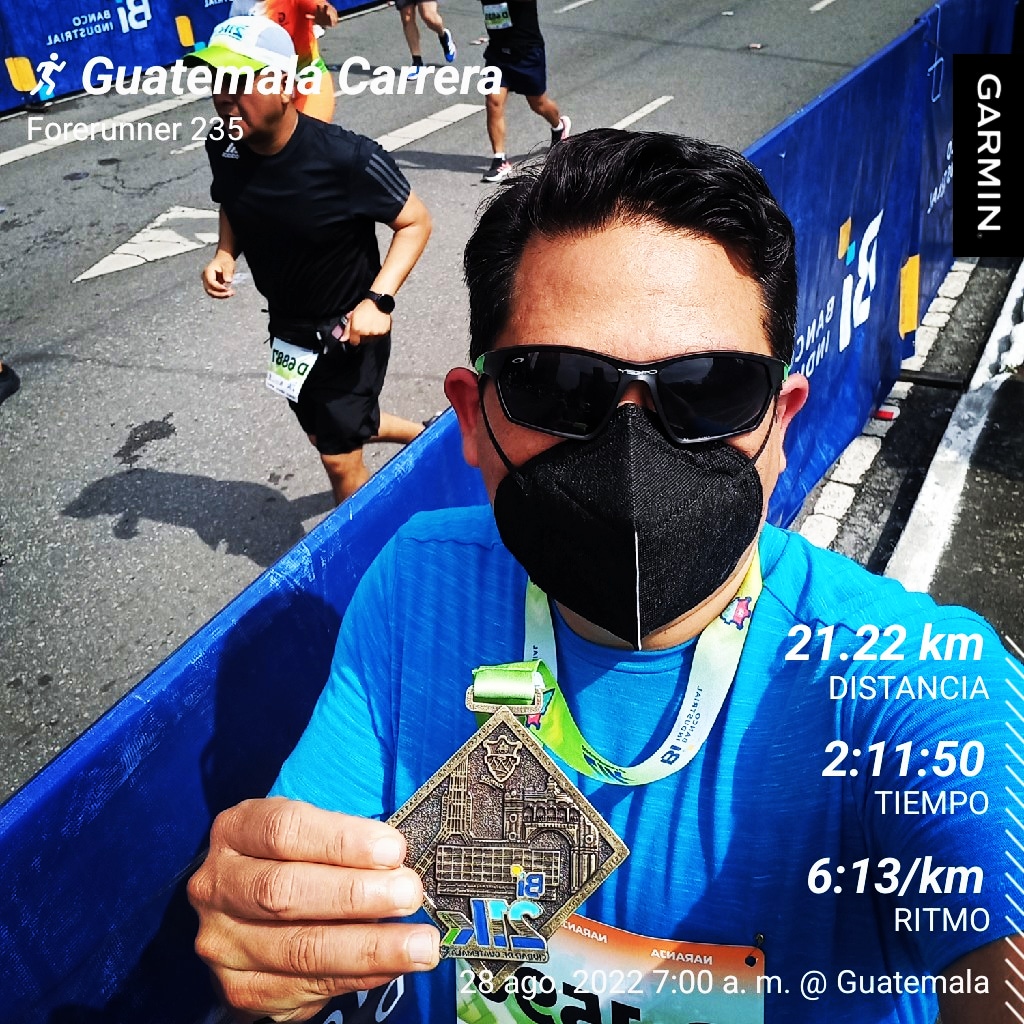 GusRecinos's tweet photo. #yoelegicorrer de vuelta al ruedo, domingo de media maratón ☝️😷 https://t.co/k0i1wqkWX5