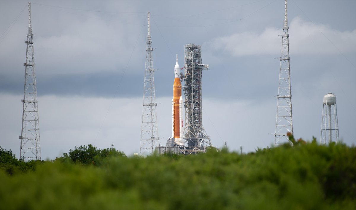 JonnyKimUSA's tweet photo. ICYMI - We are scheduled to launch Artemis I tomorrow, launch window opens Mon, Aug 29 0833 EDT. The culmination of years of collaboration &amp; hard work. 1st step of many for our return to the Moon and beyond. Some amazing SLS stack pics over the last few days courtesy @nasahqphoto https://t.co/qvjzjC2EG6