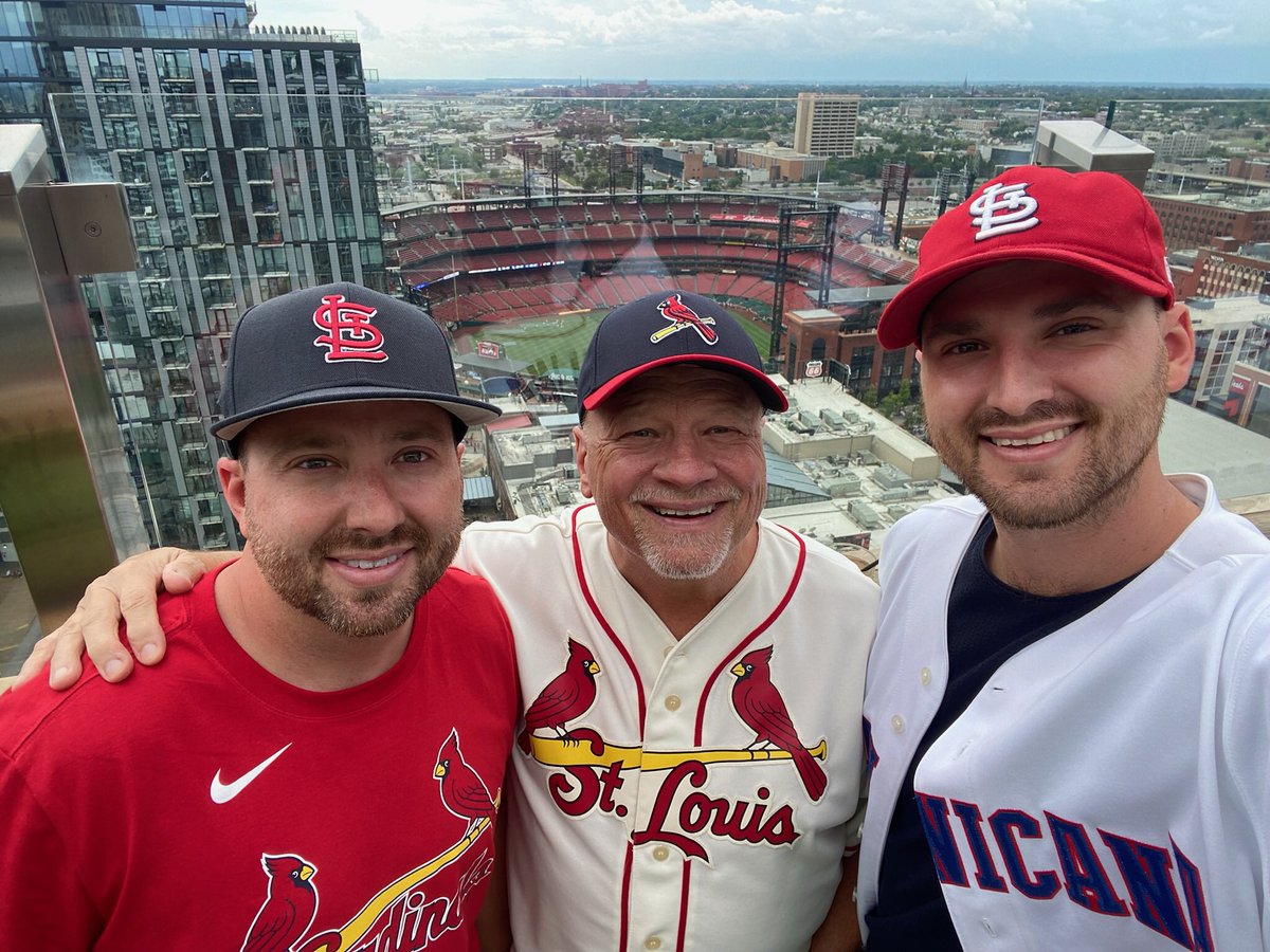 wekern's tweet photo. This is so reminiscent of going to #stlcards as a child. Every spring we couldn’t wait to go to the park #BuschII but it often rained. #raindelay. But we had a great time this aft at #360bar #Hilton https://t.co/quBIKSHj5L