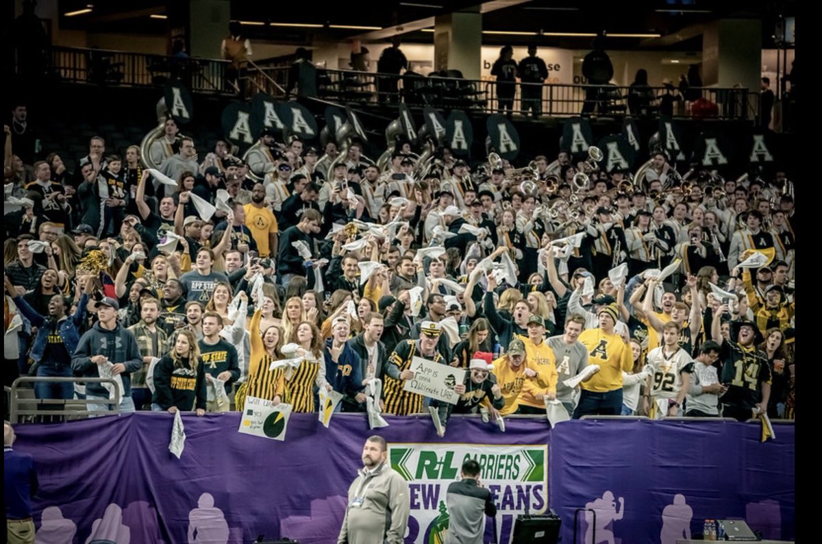 Section15NeedsU's tweet photo. Appalachian State fans in the winter https://t.co/Yt8XtEdvRT