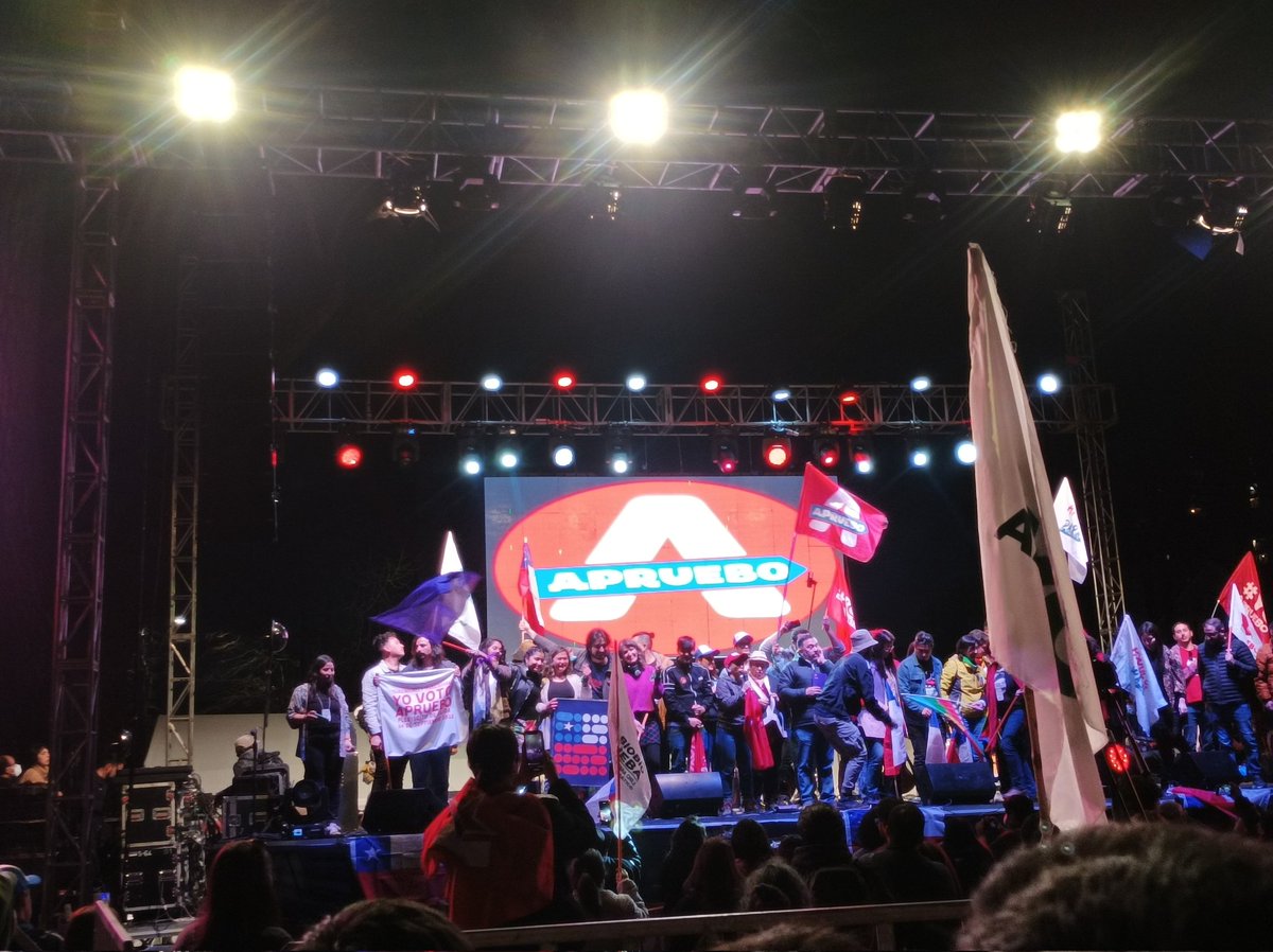 FerRubilar's tweet photo. Aguante #Apruebazoconcepcion #apruebazoconce 💜🌱 venceremos! https://t.co/Gw05HhwO6e