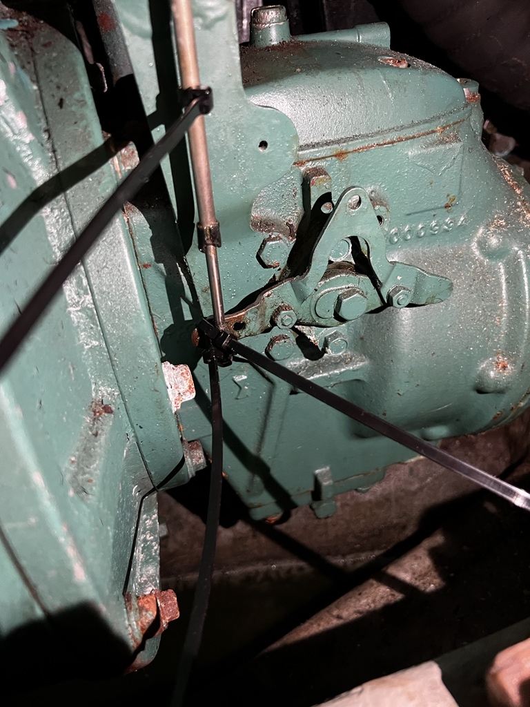 SYSilverGirl's tweet photo. Made it to Ireland. 15 hours 30 minutes. Quite pleasant except for when we lost gear selection in the dark outside Dun Loaghaire harbour. Stuck in reverse. Took a few donuts to work out the problem and a couple of zip ties to fix. https://t.co/XTj9i8eQmL