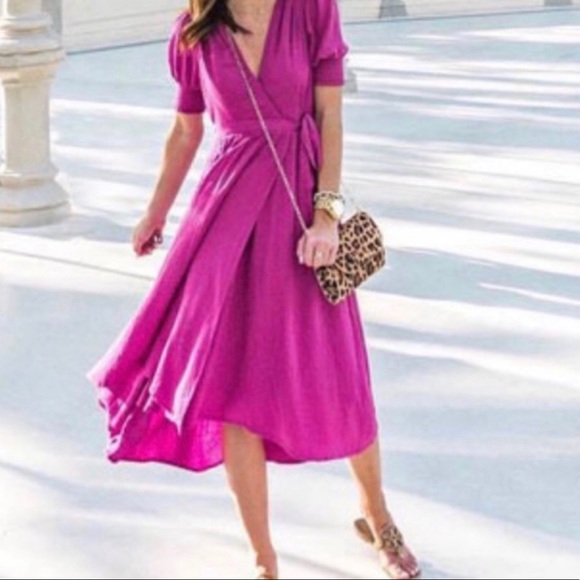 mstevensart's tweet photo. So good I had to share! Check out all the items I'm loving on @Poshmarkapp #poshmark #fashion #style #shopmycloset #anthropologie #fabletics: https://t.co/xPB1ZmC6HK https://t.co/tudy8CFL2a