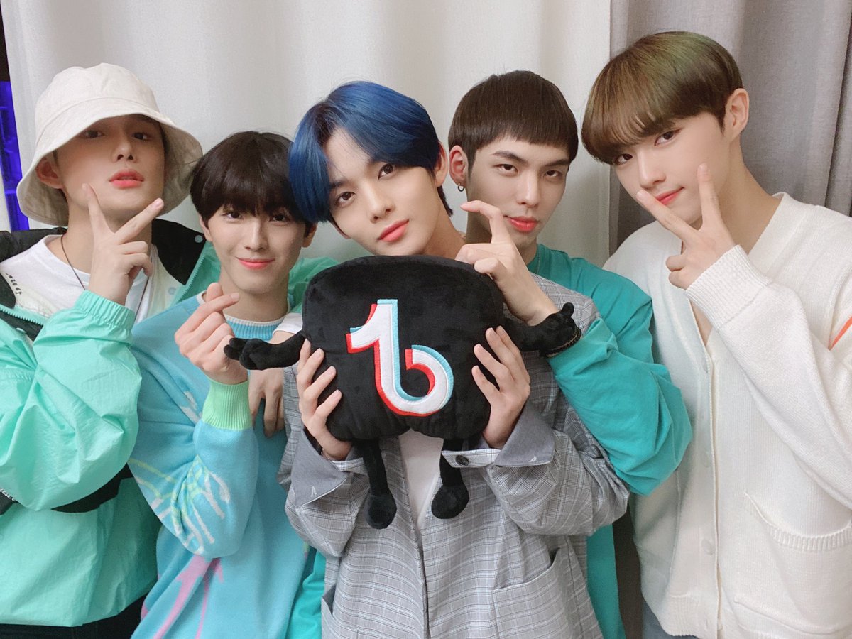 tmlssite's tweet photo. ㅤ  ᅠ
ㅤ  ᅠ 
愛する ♡ 時間! ⋆ ˙ ⊹ 𝑔et into the time
travel train as we display an #𝑢pdate
of the 𝑓ull of 𝑙ove boys --- remember
more of the ☆ 時代を超越した 𝕫one
ㅤ  ᅠ
ㅤ  ᅠ https://t.co/Cvvp0UQc1m