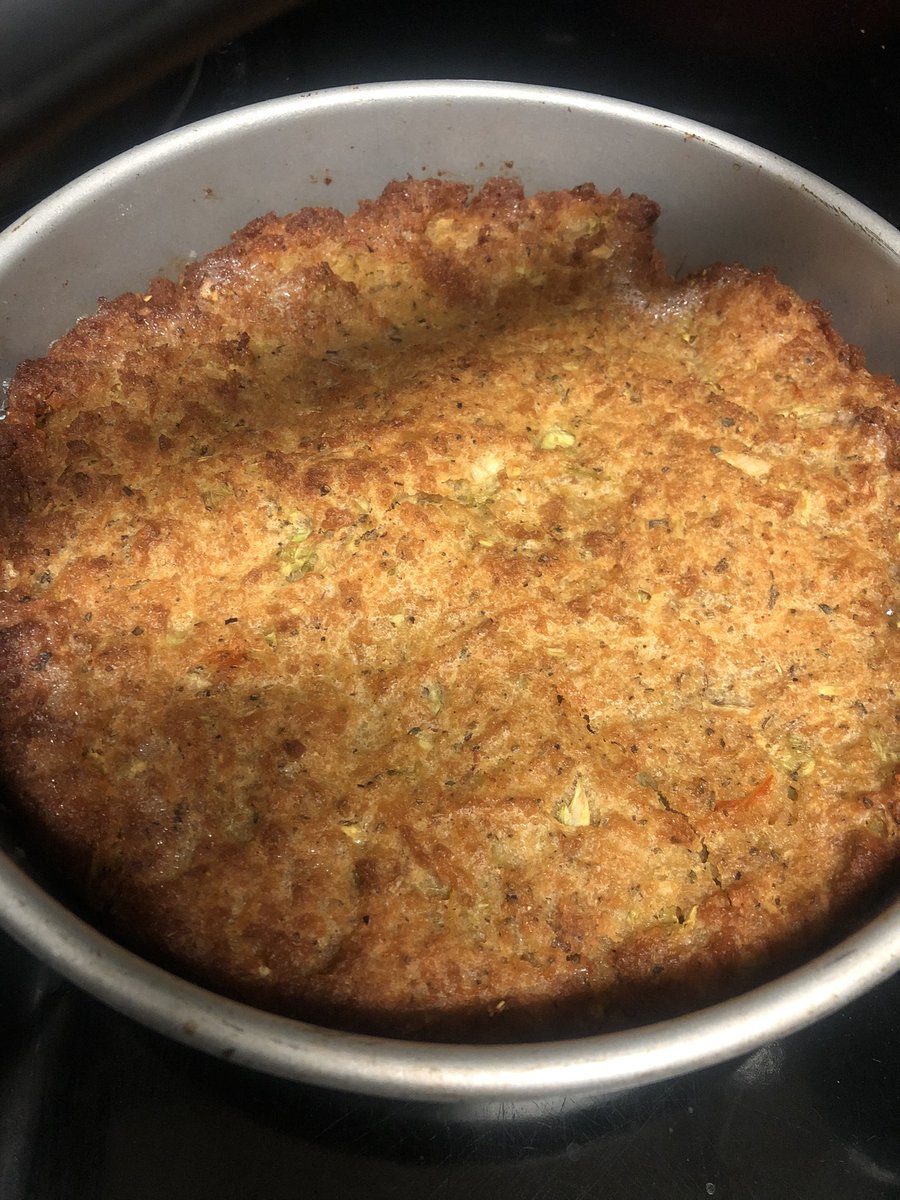 DryerBuzz's tweet photo. First cornbread dressing of the season … fight me 

… with Turkey wings. #DryerBuzzkitchen https://t.co/eNsrcNNFY9