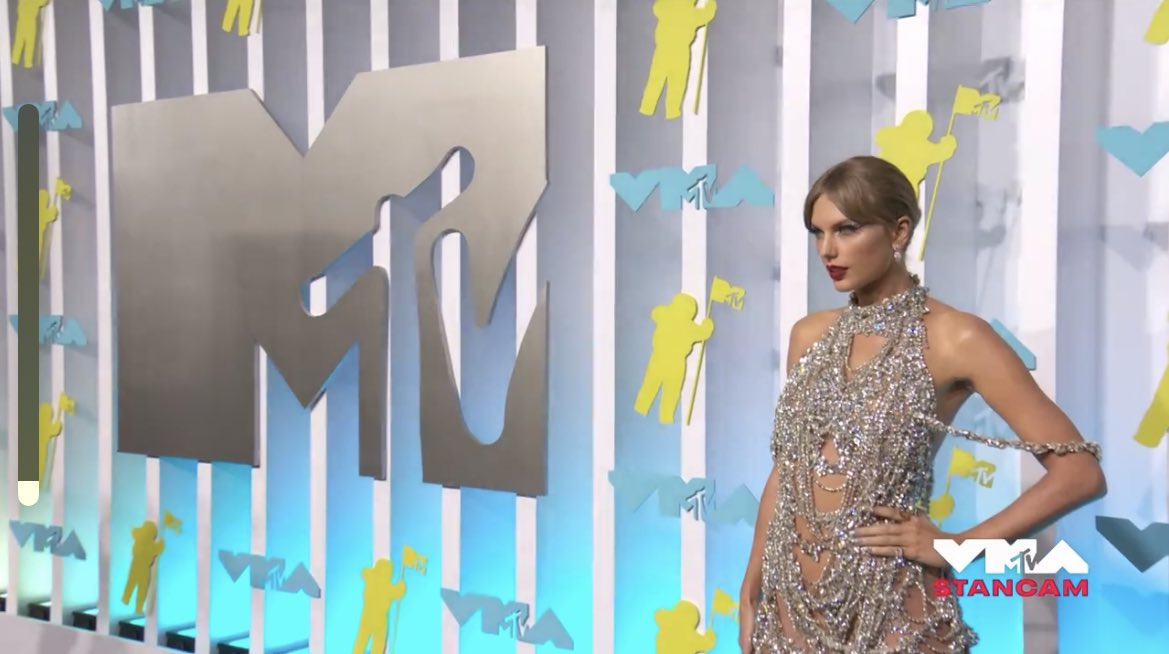 𝕔𝕒𝕣𝕝𝕠𝕥𝕒 (𝕥𝕒𝕪𝕝𝕠𝕣’𝕤 𝕧𝕖𝕣𝕤𝕚𝕠𝕟)🧣 tweet media