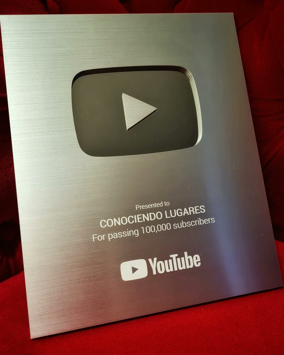 Más que felices!! llego a nuestra vida nuestra Sofí, nuestra hija ❤️ también llegamos los 100.000 #suscriptores y #youtube nos envio la placa de reconocimiento!
GRACIAS A TODOS! Los que están desde un principio y los últimos en sumarse ❤️
#youtubecreatorawards  #conociendolugares