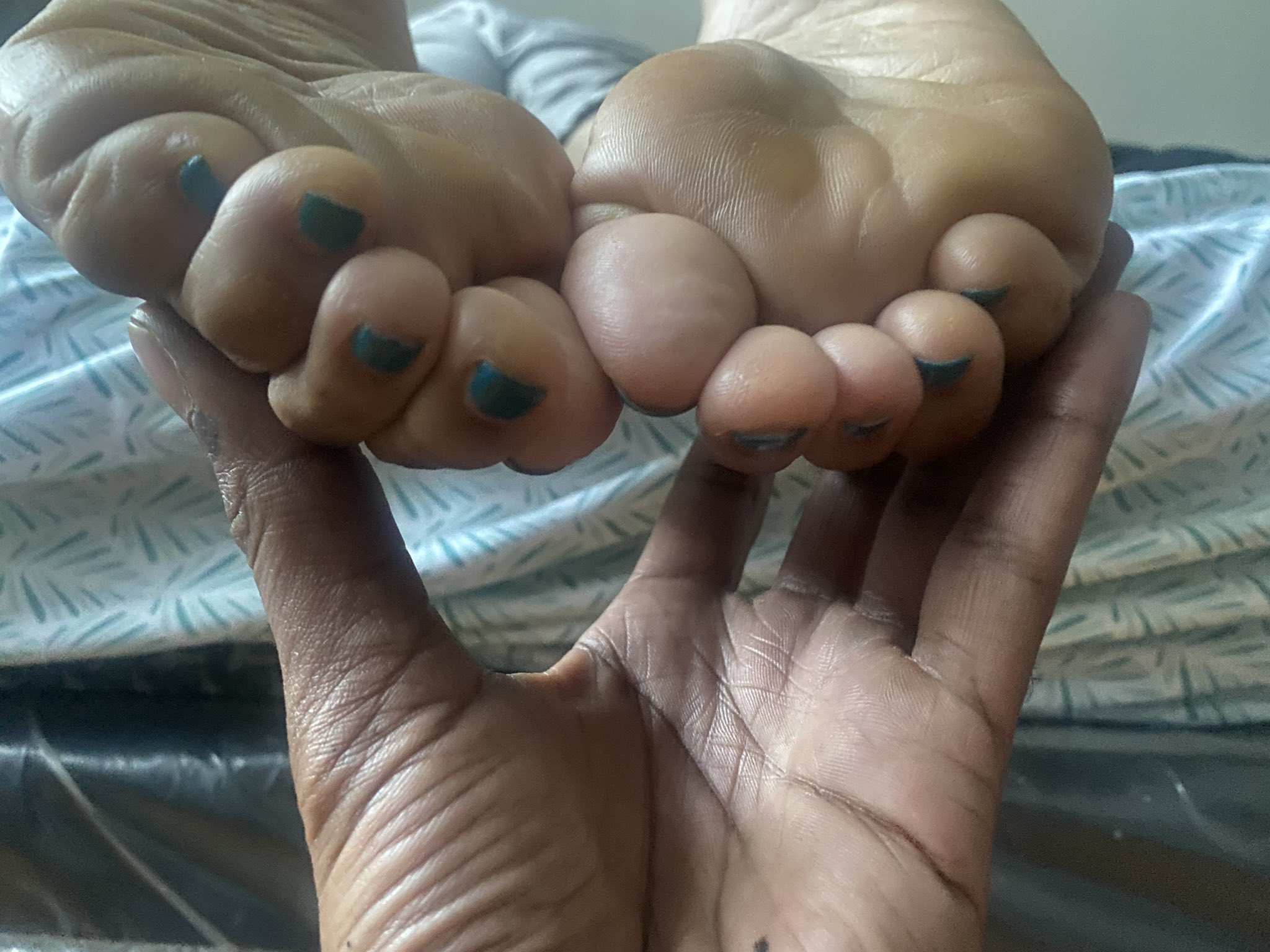 1 pic. She tells me I can use them anytime & that’s exactly what I do https://t.co/18ZrNsrQGa