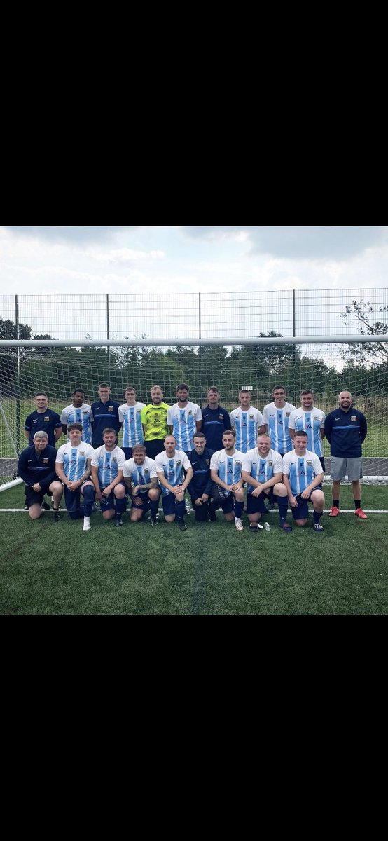 north_walkdenfc's tweet photo. Massive shout out to two of our sponsors. Kit and tracksuit looks 🔥 🔥🔥 thanks @AmbientAccounts and The cafè on Little Hilton precinct ❤️ the lads really appreciate it https://t.co/dSKUU5QRGl