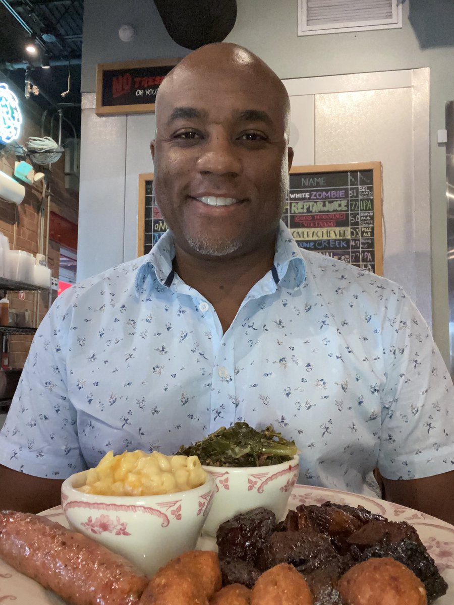 maXolo_travel's tweet photo. After the amazing burnt ends I had in KC, i had to see if Charlotte could compare… Well, these were great too! At Midwood Smokehouse! 😋 #maxolo #Charlotte #PlazaMidwood #bbq https://t.co/pux9ZaZbbW