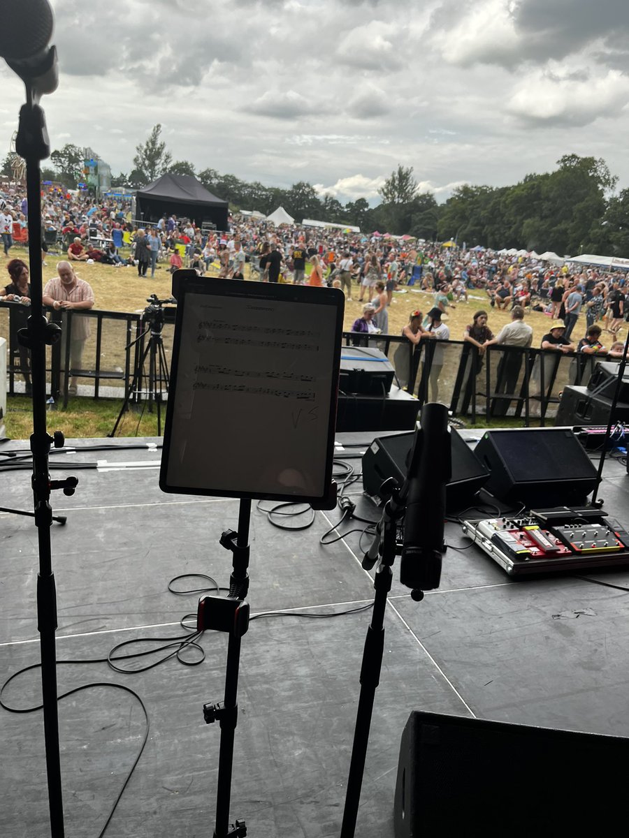 ⚡️Andi ⚡️ tweet media