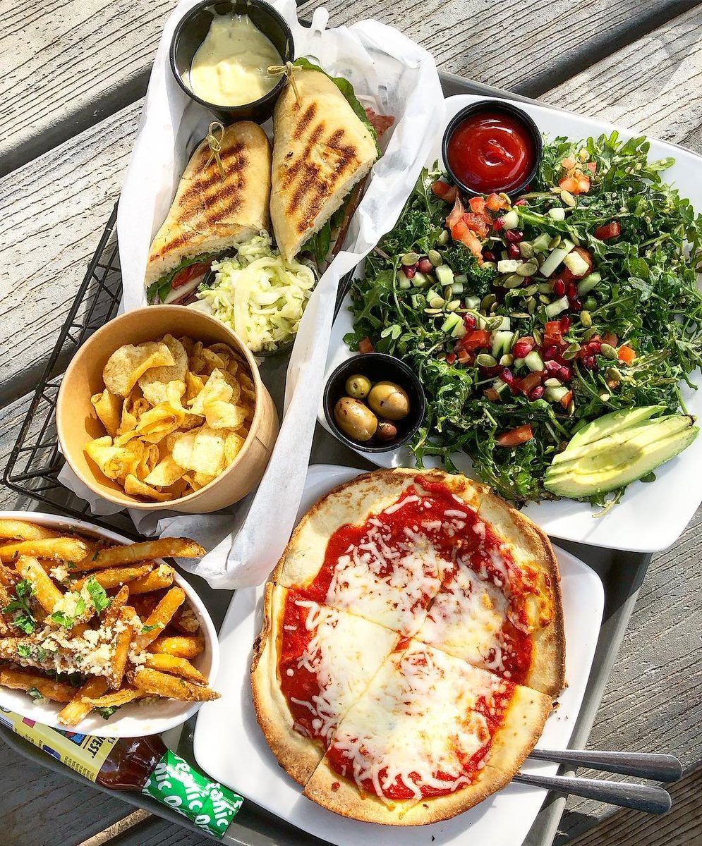 Post-hike perks. 🍕 bit.ly/3vpkEPu

📷: @QCOliveMill by @arizonachef