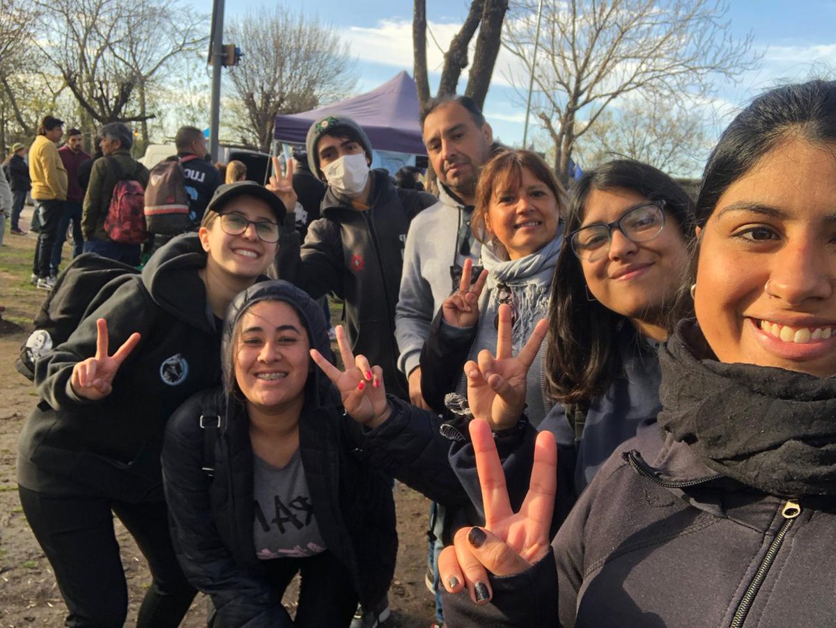 jppmescobar's tweet photo. #TodosConCristina ✌️🇦🇷

📍Plaza la madre y el niño, Maquinista Savio. 

Ayer por la tarde estuvimos apoyando y defendiendo a nuestra compañera y vicepresidenta Cristina Fernández de Kirchner. 

https://t.co/WhgKjr6Ukv https://t.co/YwNwY1oO9M