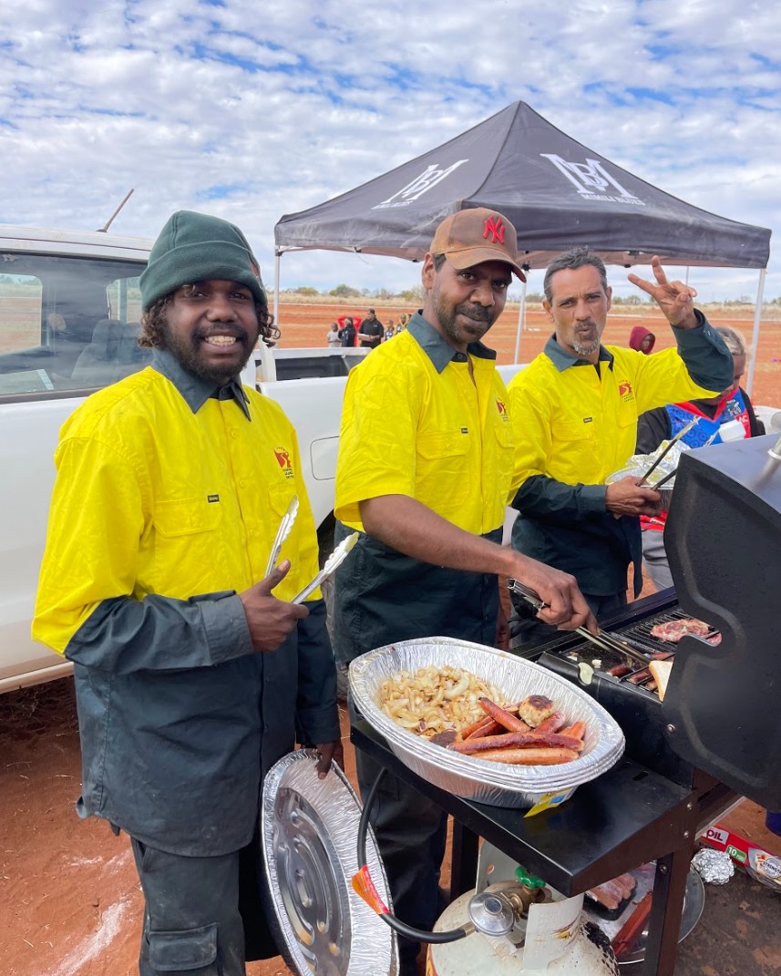 PYECAC's tweet image. AJFL Round 5 was a blast in Fregon on Friday.

Thank you to Indulkana, Mimili &amp;amp; Fregon Anangu School for coming along. Also a big shout out THANK YOU to the Fregon RASAC fellas for helping cook up a delicious BBQ for everyone and for keeping Fregon Oval nice and clean for us.